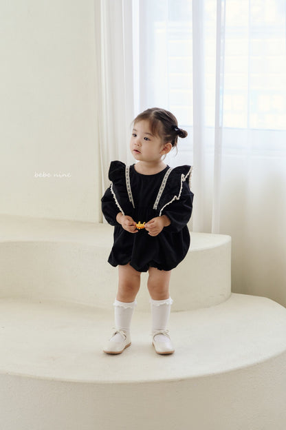 韓國童裝｜經典荷葉邊膝下襪 (3p set) BN30