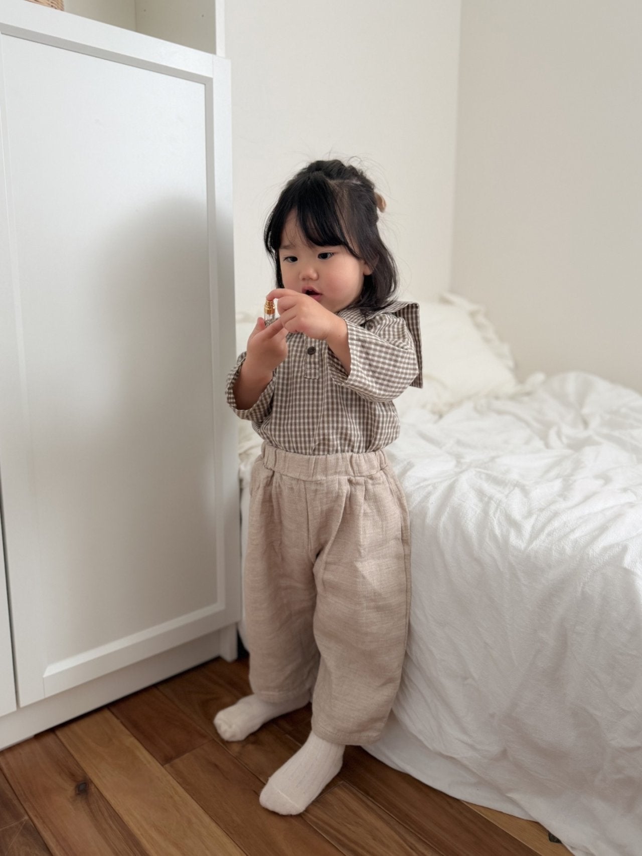 韓國童裝｜質感皺褶棉麻休閒褲 MM04