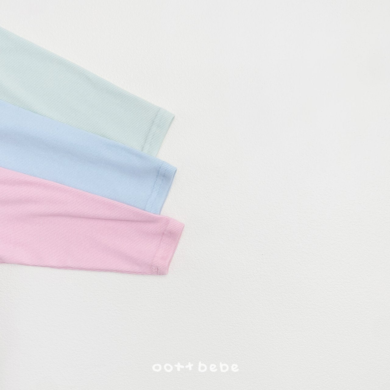 韓國童裝｜春日野餐撞色包屁衣+高腰褲套裝OT04