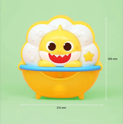Baby Shark 音樂泡泡浴玩具的正面尺寸圖，標示寬度為 215mm，高度為 255mm，背景為淺綠色。
