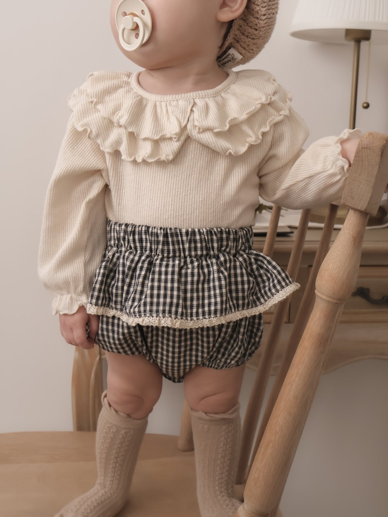 韓國童裝｜氣質大荷葉領羅紋棉上衣MM09