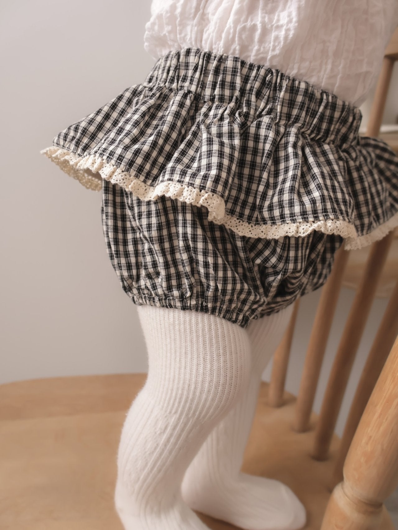 韓國童裝｜蕾絲花邊復古格紋包屁褲 MM17